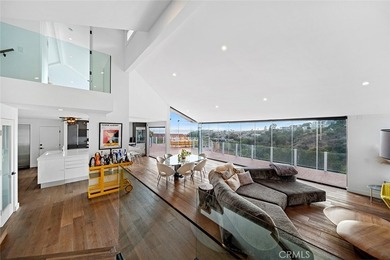 Welcome to 343 Emerald Bay - a fully furnished, contemporary - photo 6