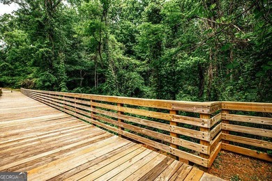 This hidden gem is waiting for you! Here is a unique opportunity - photo 13