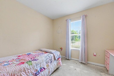 Charming home that is waiting for you to make it your own - photo 13