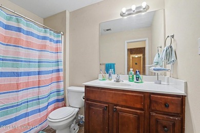 Charming home that is waiting for you to make it your own - photo 14