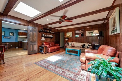 There are many reasons why the classic colonial continues to be - photo 14