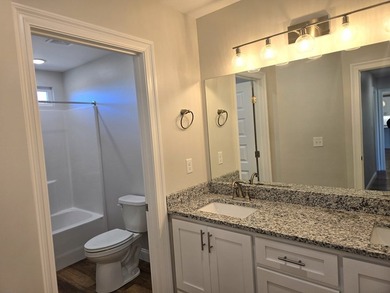 Amazing condition for this 4 bed / 2 bath open floorplan home - photo 15