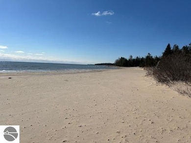This PRIME BUILDING SITE offers 100' of GORGEOUS PRIVATE SANDY - photo 1