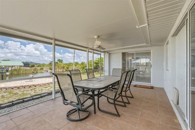 DOUBLE LOT!! SOUTH GULF COVE 2 BEDROOM, 2 BATH, 2-CAR GARAGE - photo 24