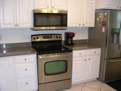 Very low maintenance and boat dockage fees!!! Great top (3rd) - photo 5