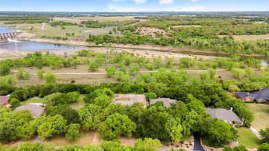 Nestled on a scenic half-acre riverfront lot in Pecan Plantation - photo 31