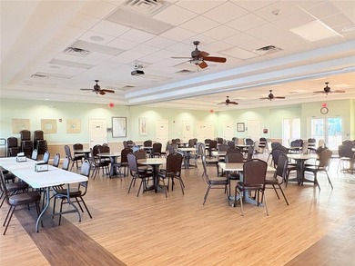 Welcome to your perfect Florida retreat! This spacious 2-bedroom - photo 38