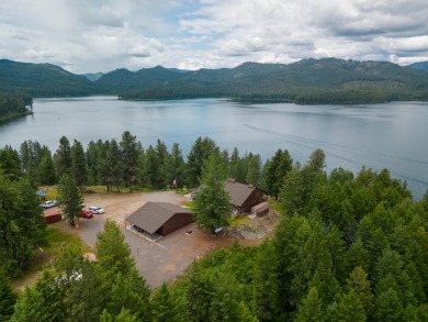 South Twin Lake Home For Sale in Inchelium Washington