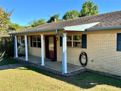 FULL BRICK RANCH -- SHOP o HANDICAP FEATURES o OUTDOOR LIVING