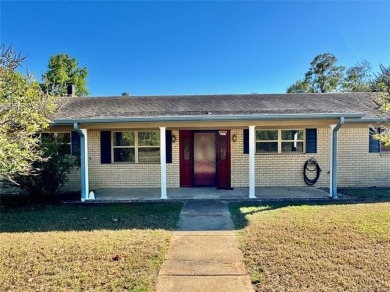 FULL BRICK RANCH -- SHOP o HANDICAP FEATURES o OUTDOOR LIVING