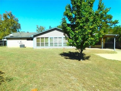 FULL BRICK RANCH -- SHOP o HANDICAP FEATURES o OUTDOOR LIVING