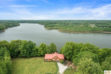Barren River Lake Home For Sale in Lucas Kentucky