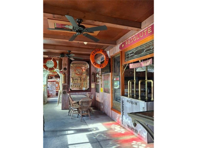 This is a one of a kind opportunity to own a Resturant in the - photo 11