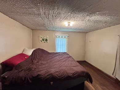 Here you go! 3 BR, 1 BA older home has a newer forced-air - photo 13