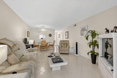MOTIVATED SELLER - Bring all offers!! This updated 2 bed/2 bath - photo 13