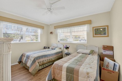 MOTIVATED SELLER - Bring all offers!! This updated 2 bed/2 bath - photo 14