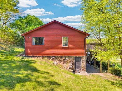 Positioned on 30.21 acres, this property offers space - photo 2