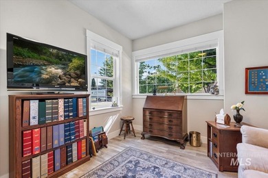 Beautifully designed with timeless Mid-Century Modern style - photo 27
