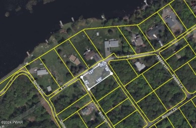 Pocono Peak Lake Lot For Sale in Gouldsboro Pennsylvania