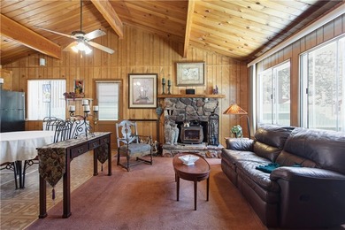 Charming Mountain Retreat with Rustic Character! This inviting - photo 6