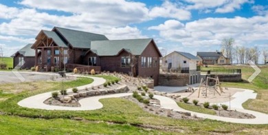 The Pointe at Dale Hollow is a beautiful gated community that - photo 5