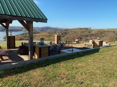 The Pointe at Dale Hollow is a beautiful gated community that - photo 10