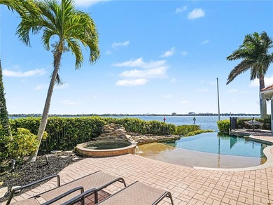 Welcome to an exceptional waterfront estate, gracefully - photo 3