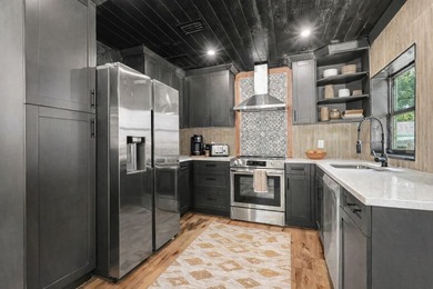 Under contract-accepting backup offers. One or more photo(s) has - photo 3