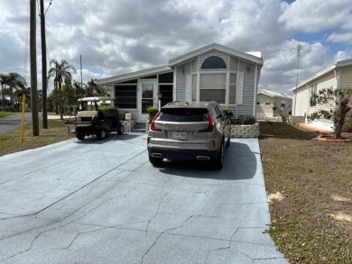 Lake Home For Sale in Lake Placid, Florida