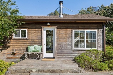 The oldest house in Bolinas is available for the first time in - photo 6