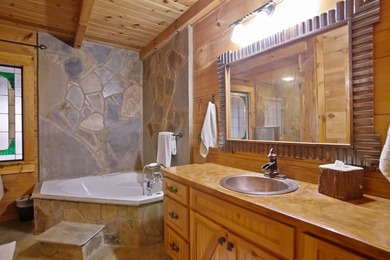 MOTIVATED SELLER! Ready to leave the noise behind? Welcome to - photo 35