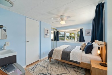 Welcome to this charming 2-bedroom, 2-bathroom mobile home - photo 7