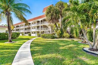 Golden Isles Lakes Area Condo For Sale in Hallandale Beach Florida