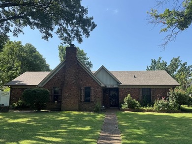 (private lake, pond, creek) Home For Sale in West Memphis Arkansas