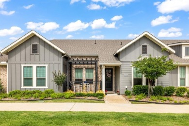 Lake Townhome/Townhouse For Sale in Arlington, Texas