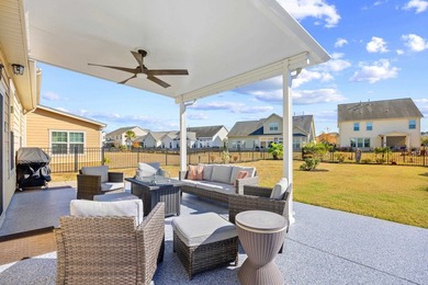 Welcome to paradise! This lovely home in The Highlands at - photo 11