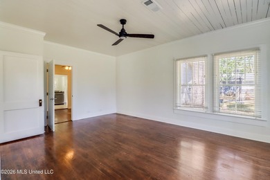 Welcome to this beautifully updated 2-bedroom, 2-bath home - photo 6