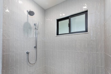 Newly Completed Luxury Residence. Welcome to Lot 31, an - photo 17