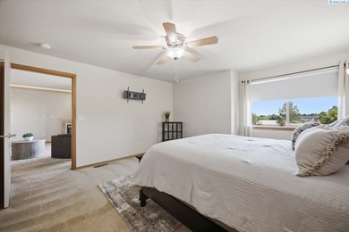 MLS# 294360 Welcome home to the Condos at Canyon Lakes. This - photo 17