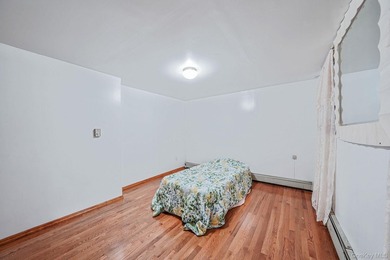 Step into your new home - a beautifully maintained home in the - photo 24