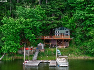 Lake Home For Sale in Lakeside, Oregon