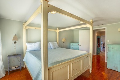 Enjoy breathtaking views of Alligator Bay and the tranquil - photo 34