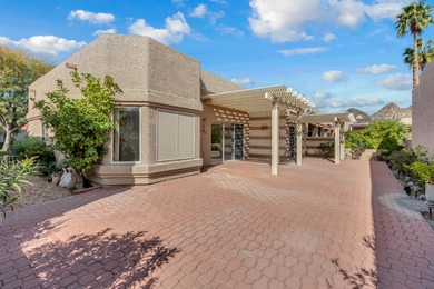 (private lake, pond, coastal) Home For Sale in La Quinta California