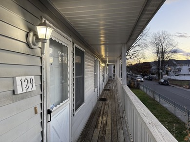 Opportunity awaits in this Liberty Square 2-bedroom apartment - photo 2