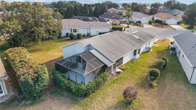 Come see the new roof and exterior Paint! Low-maintenance - photo 6