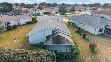 Come see the new roof and exterior Paint! Low-maintenance - photo 7