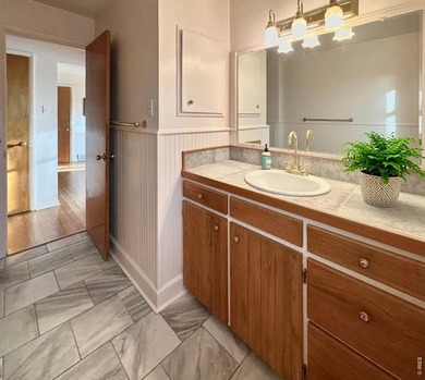 This home has a lovely floor plan and wide open spaces! Big - photo 12