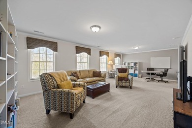 New price! *Exceptional value with over 4,000 square feet with - photo 18