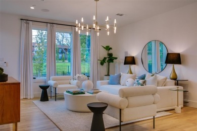 Lake Condo For Sale in Dallas, Texas