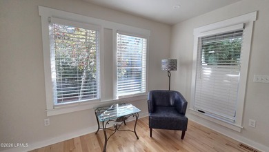 Beautifully renovated home: the prefect blend of coastal living - photo 12